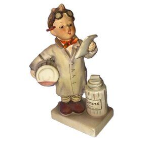 Vintage Goebel M.I. HUMMEL "Little Pharmacist" 322 Figurine 6 inches